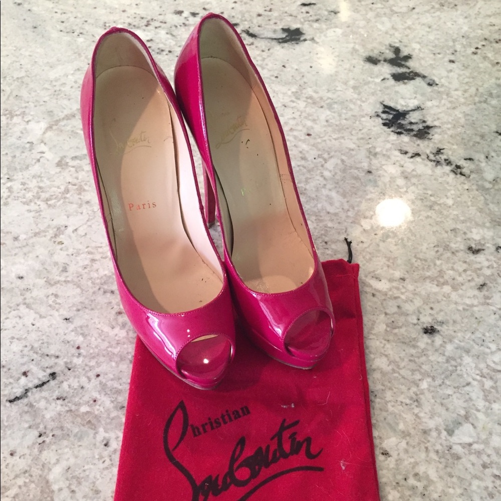 Christian Louboutin Peep Toe